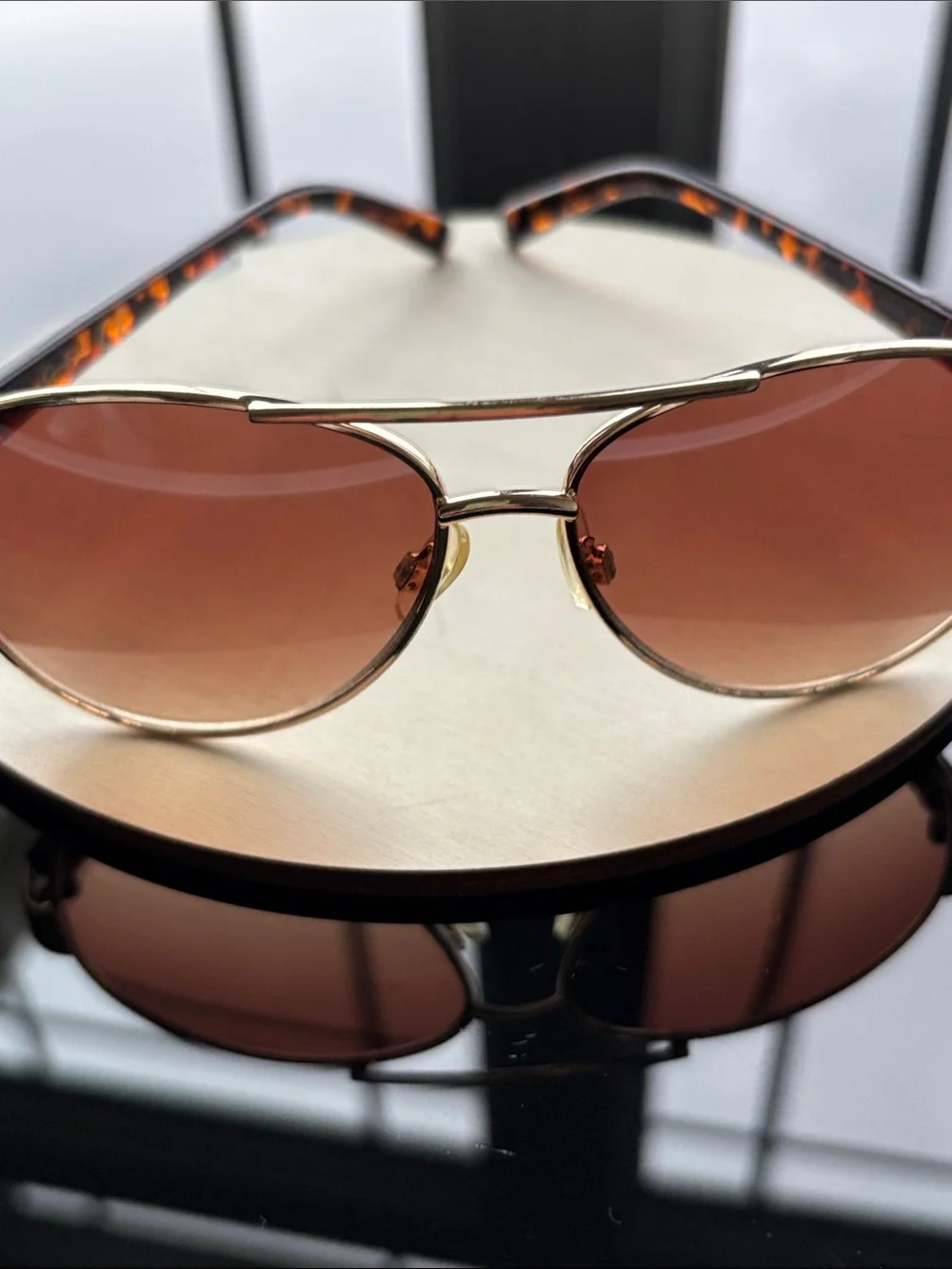 Jessica Simpson Gold Rim Tortoise Shell frame Rose-Tinted Women's Sunglasses